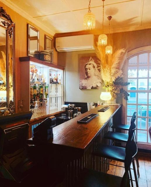 Lord Carnarvon Small Hotel Exterior foto